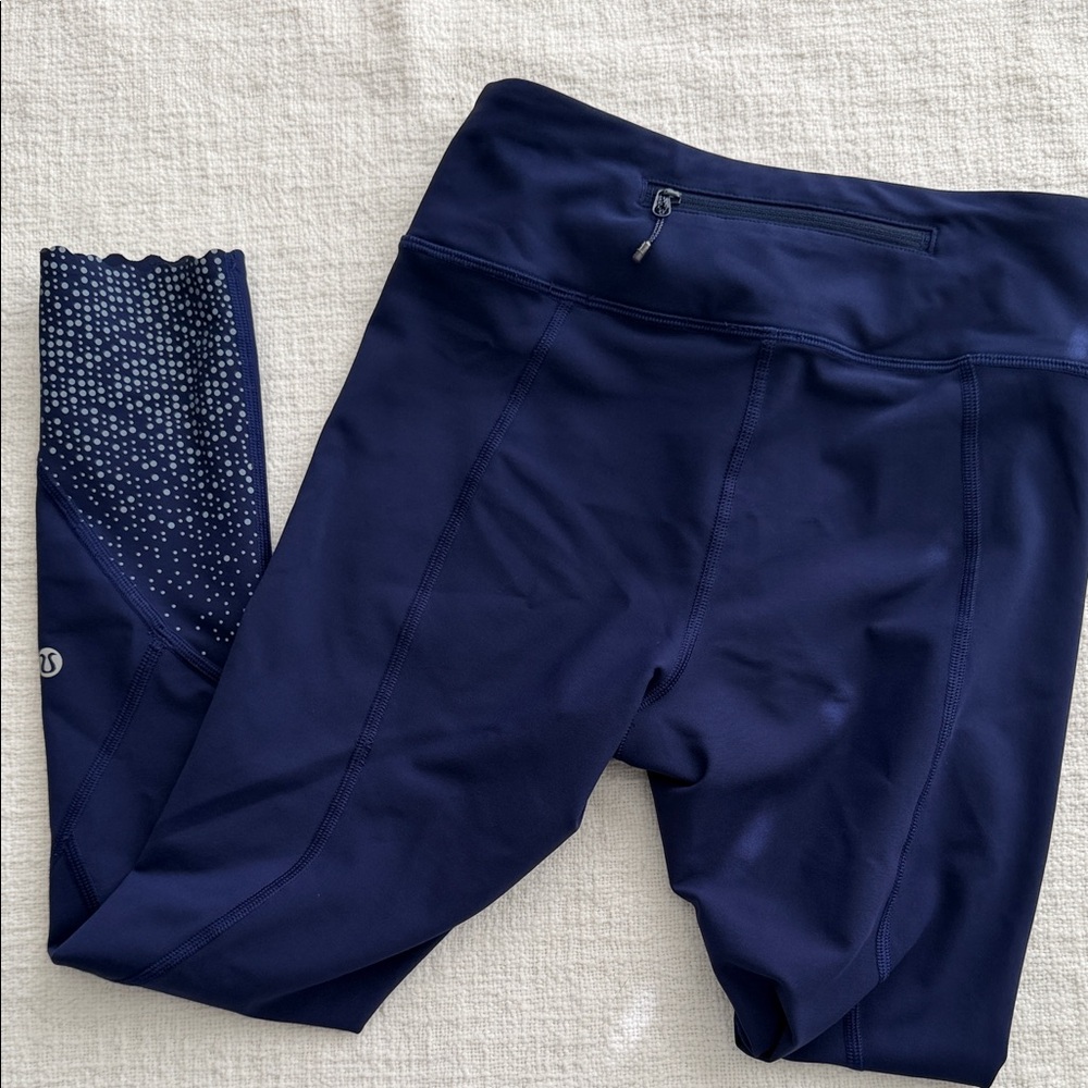 Lululemon Athletica Navy Leggings with Dotted Detail - 25 inch